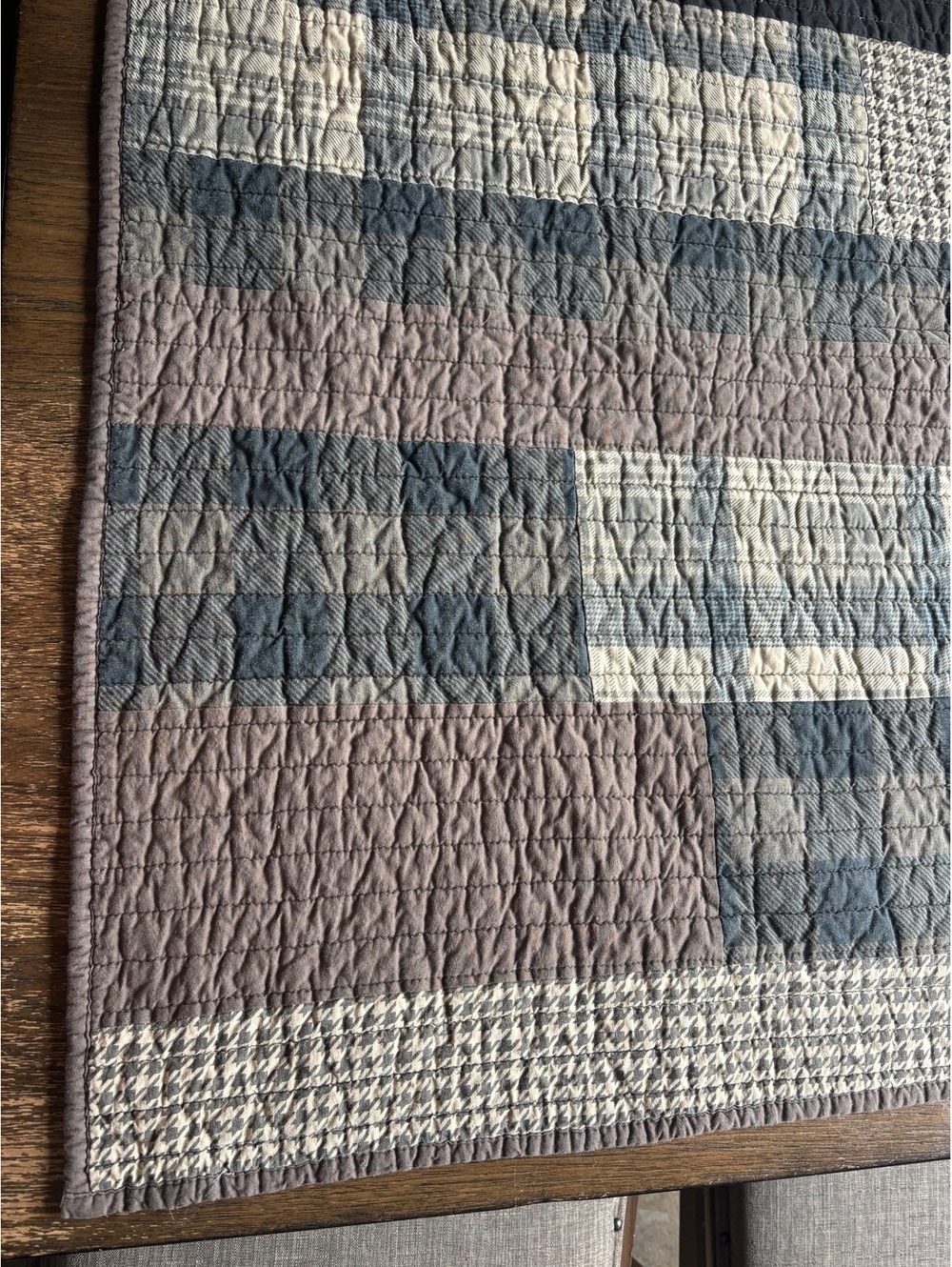 Woolrich Winter Plains Plaid Patchwork Quilted Throw Blanket Grey Charcoal 47x72